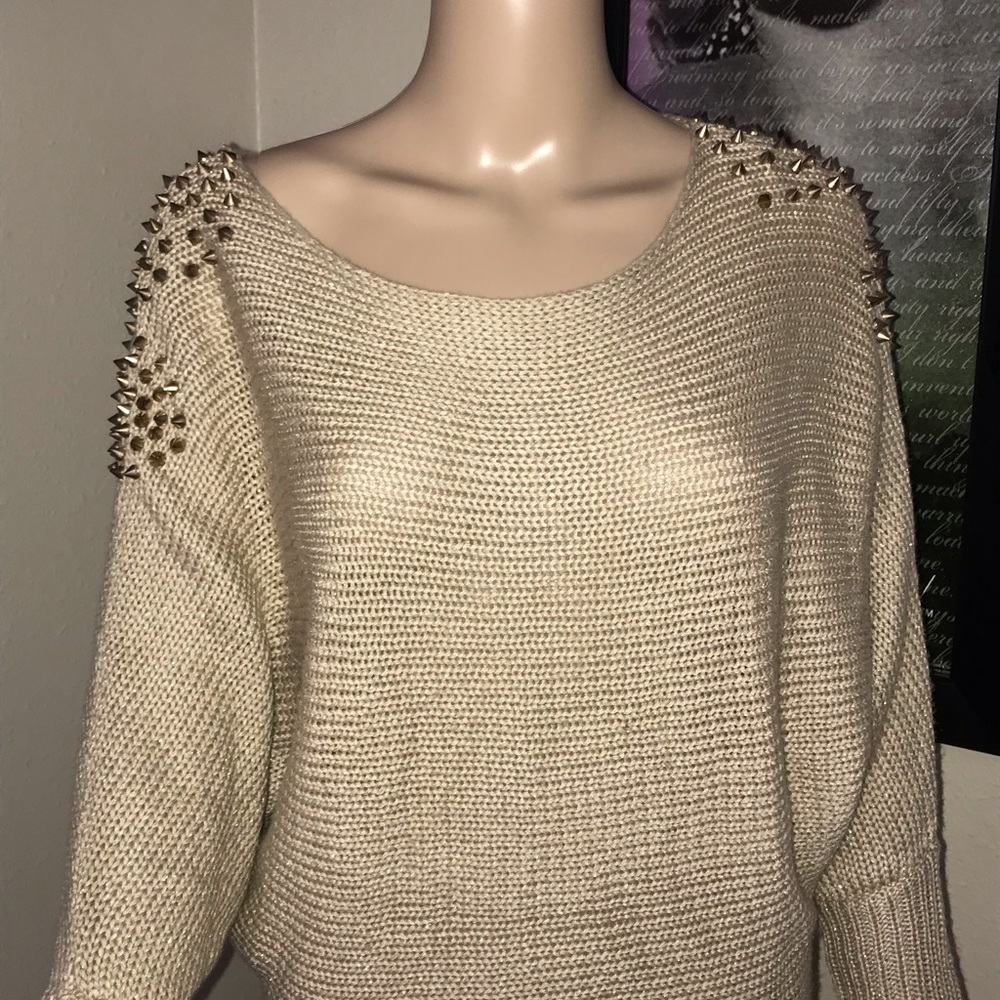 TAN/BEIGE FLASHY SWEATER